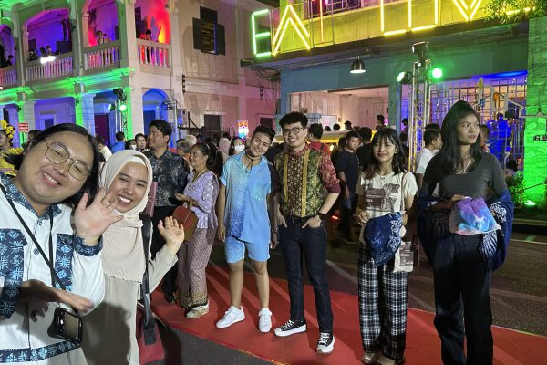 DFEEB1F8-0266-46AD-89B0-1CCDEC9F802A